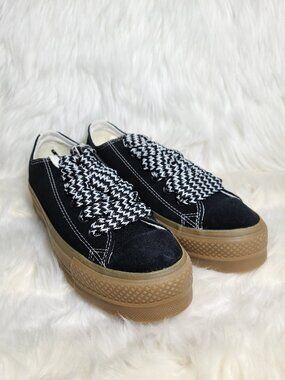 Converse Chuck Taylor All Star Lift Platform Suede Black Women 7 NWOB